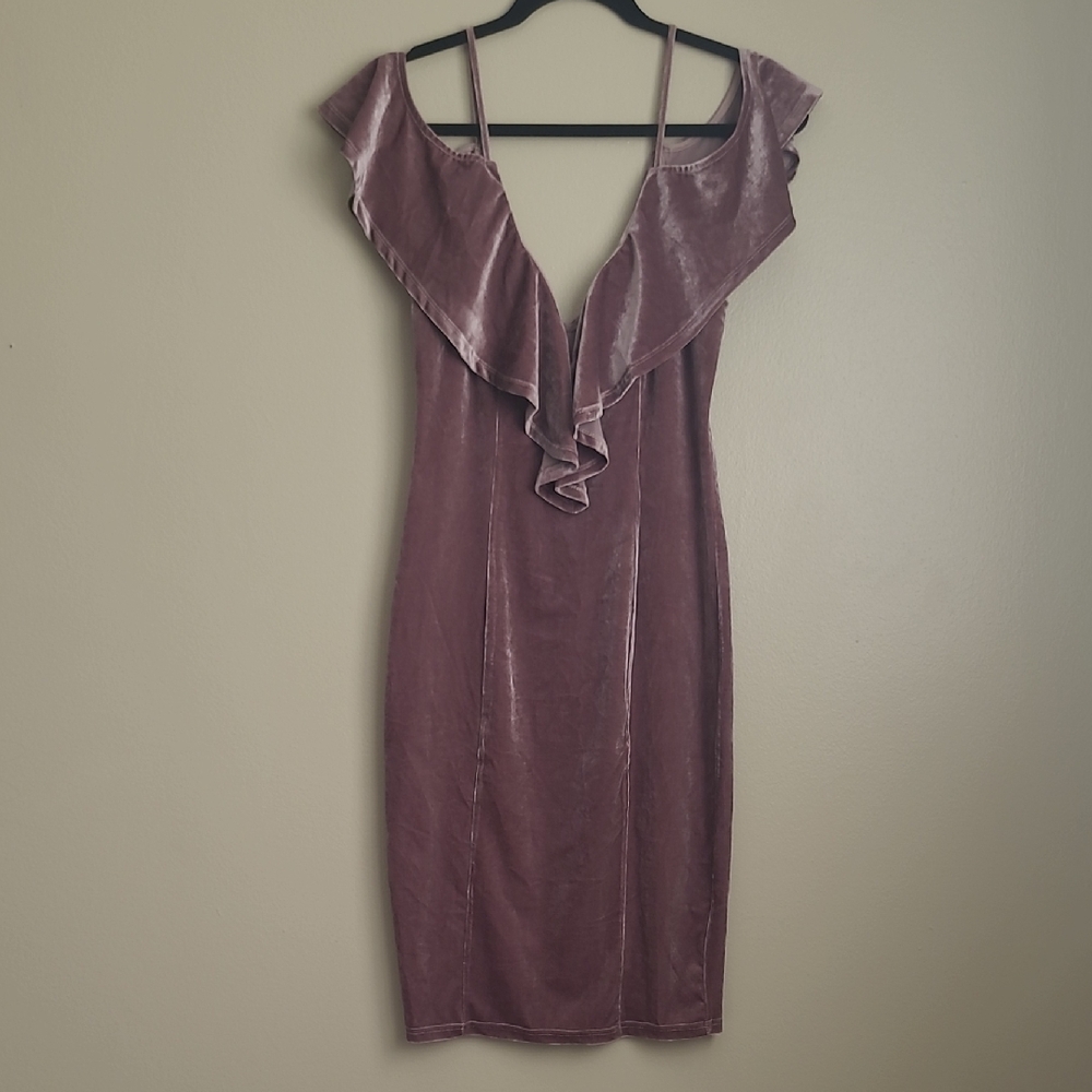 a'gaci Mauve Backless Velvet Dress